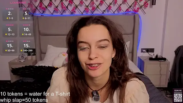 GinaSalvatore – webcam model profile photo Image 7