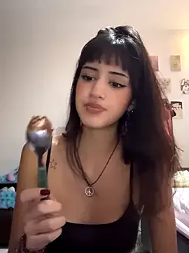 EmaGracie – webcam model profile photo Image 1