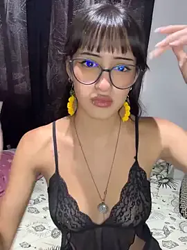 EmaGracie – webcam model profile photo Image 4