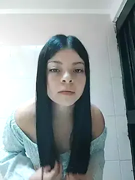 BellaJade – webcam model profile photo Image 4