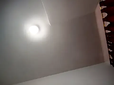 _Alicee_1 – webcam model profile photo Image 3