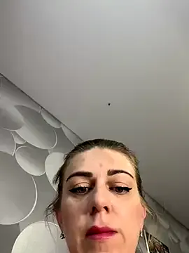 zui_lu – webcam model profile photo Image 19