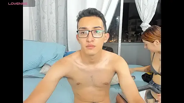 _Alicee_1 – webcam model profile photo Image 5