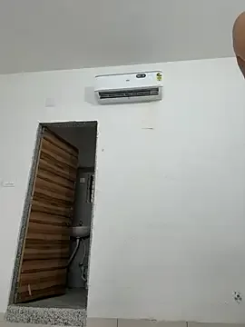 oypo – webcam model profile photo Image 6