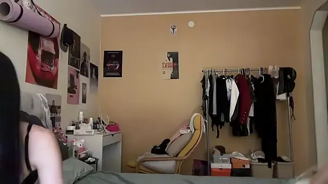  – webcam model profile photo Image 11
