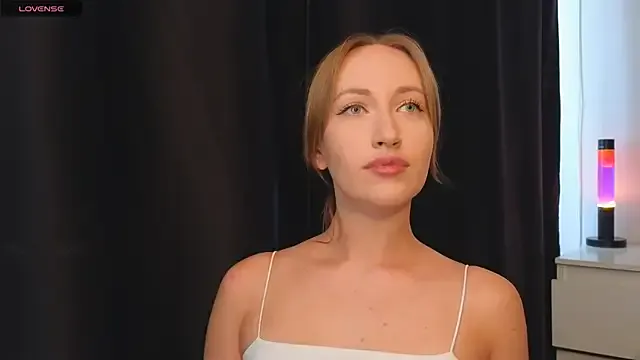 Sofiyaa_39 – webcam model profile photo Image 3