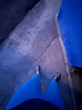 hana-08787- – webcam model profile photo Image 4