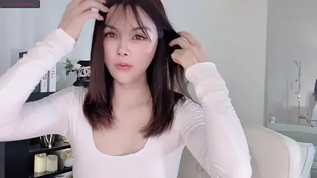 hana-08787- – webcam model profile photo Image 16