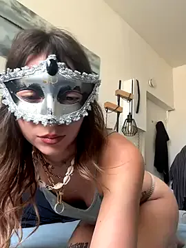  – webcam model profile photo Image 10