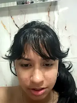 MAIKA_pyon – webcam model profile photo Image 6