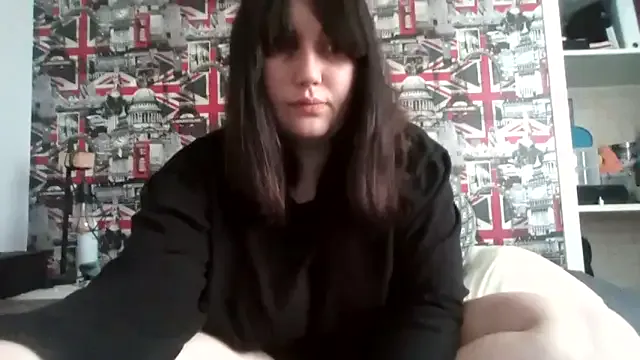 _Alice_1 – webcam model profile photo Image 8