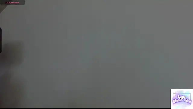  – webcam model profile photo Image 12