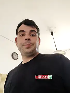 NATINATU252525 – webcam model profile photo Image 2