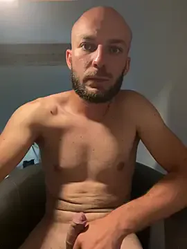  – webcam model profile photo Image 6