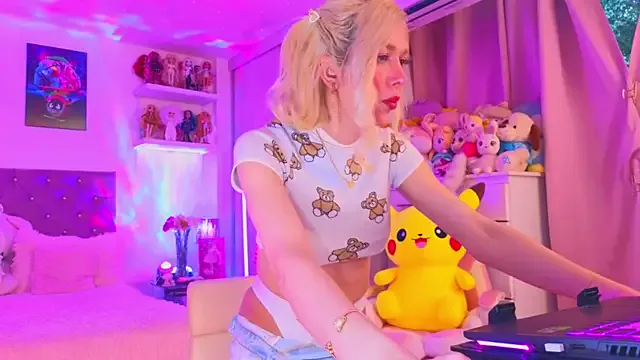 nam_tootsis – webcam model profile photo Image 10