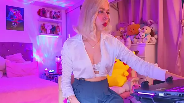 nam_tootsis – webcam model profile photo Image 8