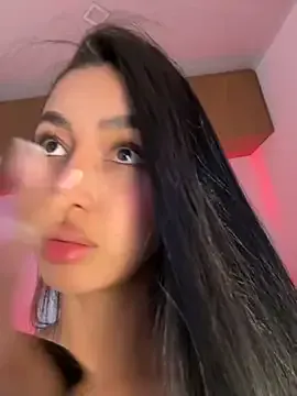 IssabellaKorz – webcam model profile photo Image 12