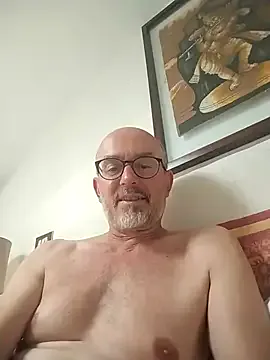  – webcam model profile photo Image 3