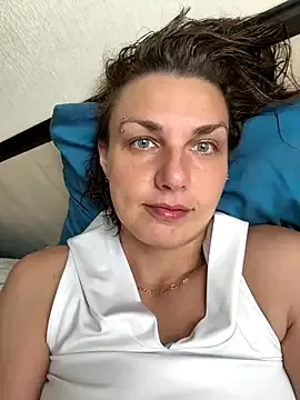 CleoLangley – webcam model profile photo Image 12