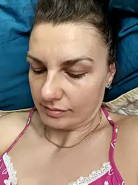 CleoLangley – webcam model profile photo Image 2