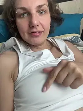 CleoLangley – webcam model profile photo Image 7
