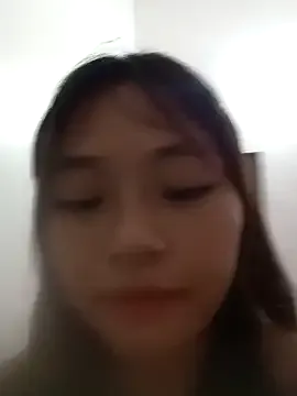 zui_lu – webcam model profile photo Image 2