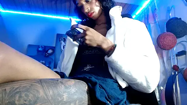 Veruzca_love – webcam model profile photo Image 17