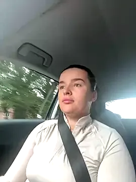 roouse – webcam model profile photo Image 13