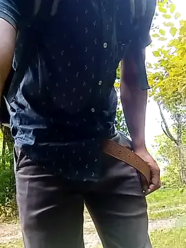 PumaShyXD – webcam model profile photo Image 12