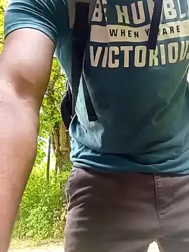 PumaShyXD – webcam model profile photo Image 9