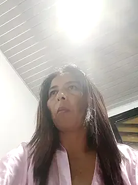 Noir – webcam model profile photo Image 3