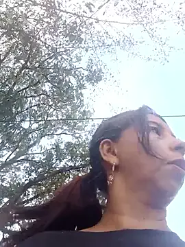 Noir – webcam model profile photo Image 9