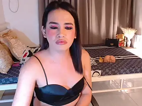 TransHotShow – webcam model profile photo Image 16