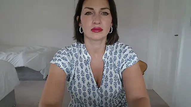 _Alice_1 – webcam model profile photo Image 4