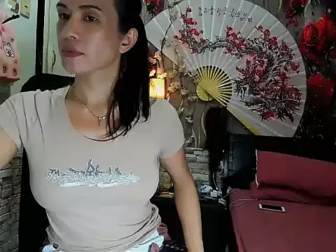 841_yayoi – webcam model profile photo Image 4