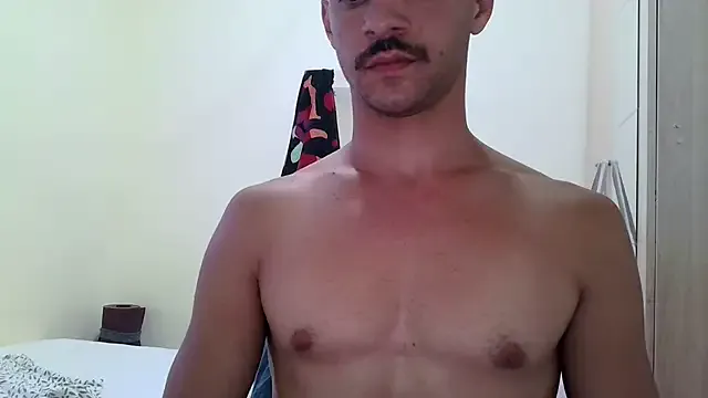 trainwithme – webcam model profile photo Image 4