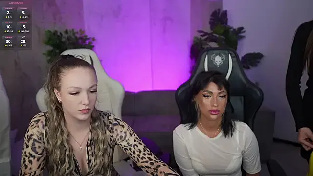 Samira-Summer – webcam model profile photo Image 19