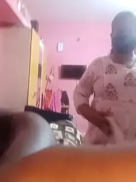 zui_lu – webcam model profile photo Image 13