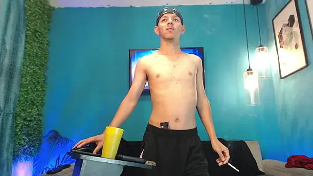 hina_porn – webcam model profile photo Image 2