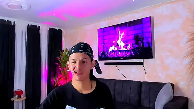 SherlynBhabhi – webcam model profile photo Image 9