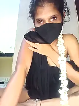 AdrianaAndrade – webcam model profile photo Image 6