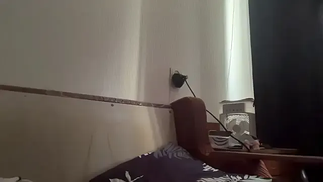 Megu_Melon – webcam model profile photo Image 2