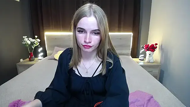 TeffyLaRose – webcam model profile photo Image 15