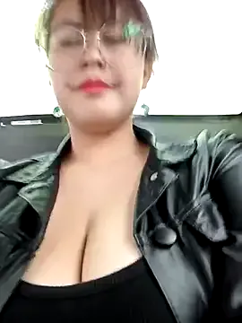 AnjaAmelia – webcam model profile photo Image 3