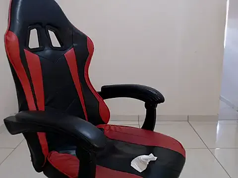 kimkatyrides – webcam model profile photo Image 5