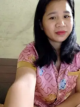 roouse – webcam model profile photo Image 15