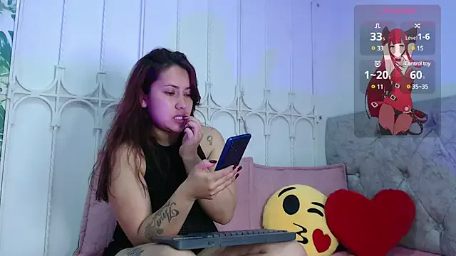 MabelPaez – webcam model profile photo Image 2