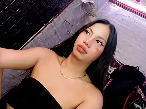 NinaVegas cam model Image 7