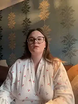 alicee16 – webcam model profile photo Image 14