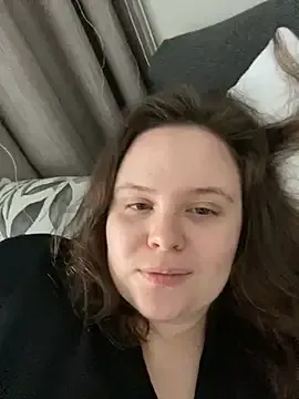 alicee16 – webcam model profile photo Image 6